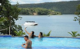 Aldeia do Lago C104- Churrasqueira, bebidas liberadas no parque aquático, internet no ap, rampa no lago, pesqueiro, carregador carro elétrico